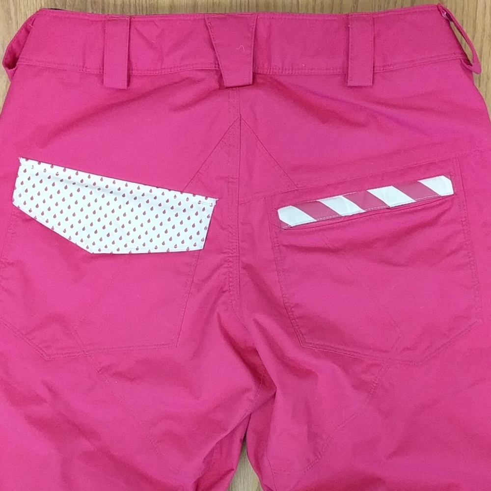 [Volcom] Nimbus Carbon Pink Snowboarding Pants - image 6